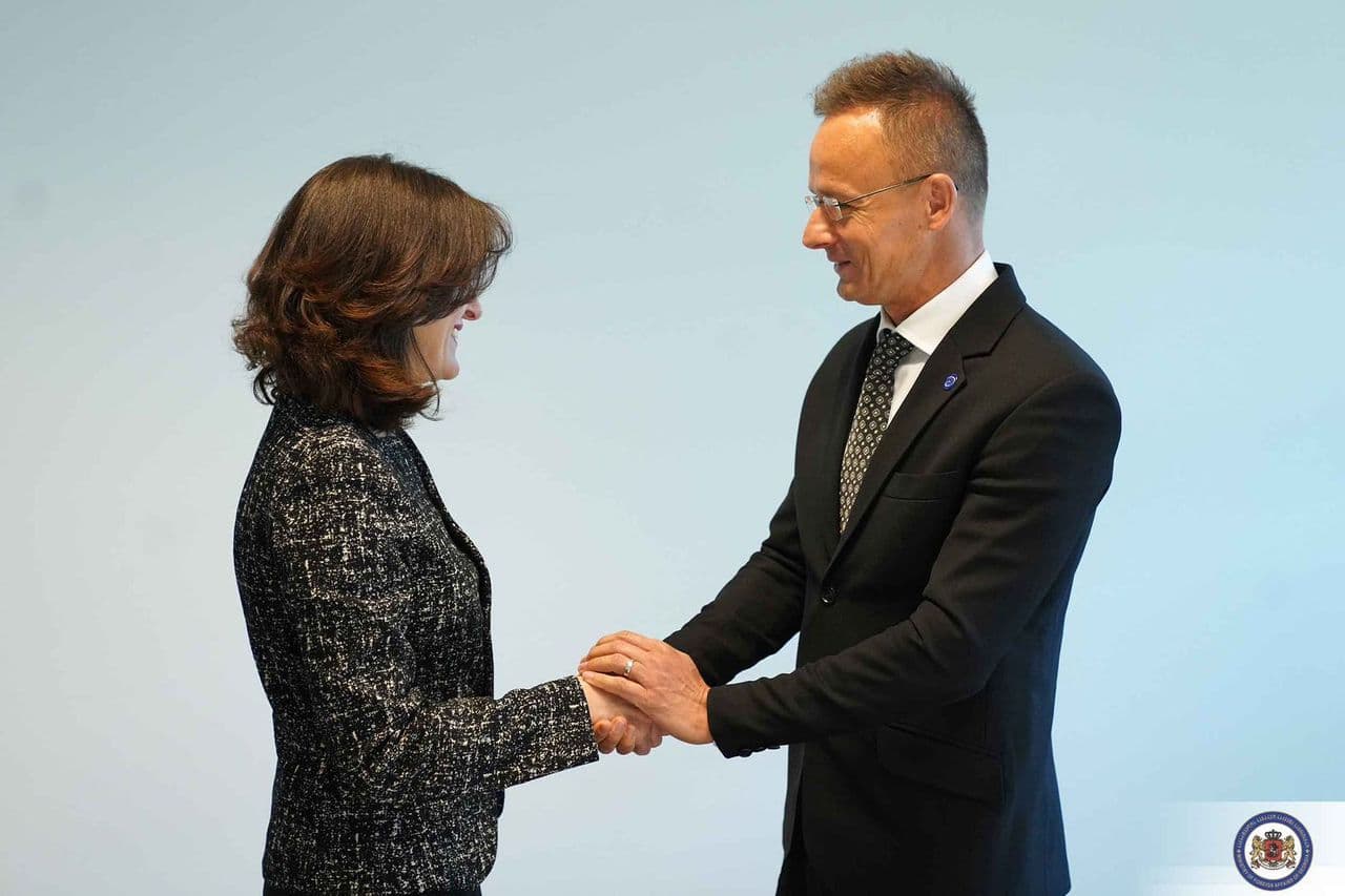 ევროპის საბჭოს მინისტერიალის ფარგლებში, მაკა ბოჭორიშვილი უნგრელ კოლეგას  შეხვდა